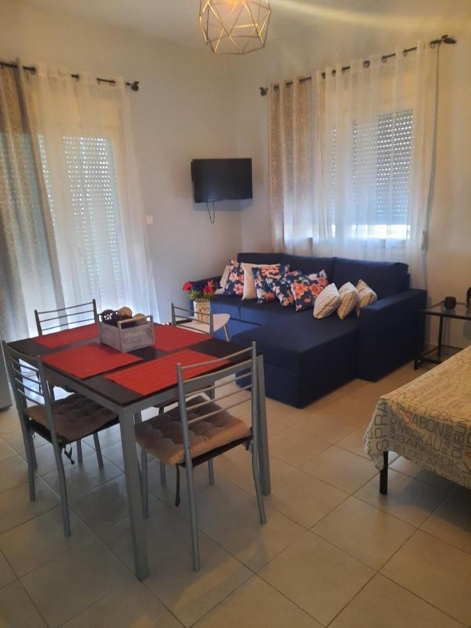 Park View Apartment In Paralia Dionisiou Exterior foto